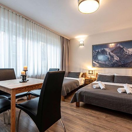 Liberta Inn - Pokoje Goscinne Zakopane Oda fotoğraf