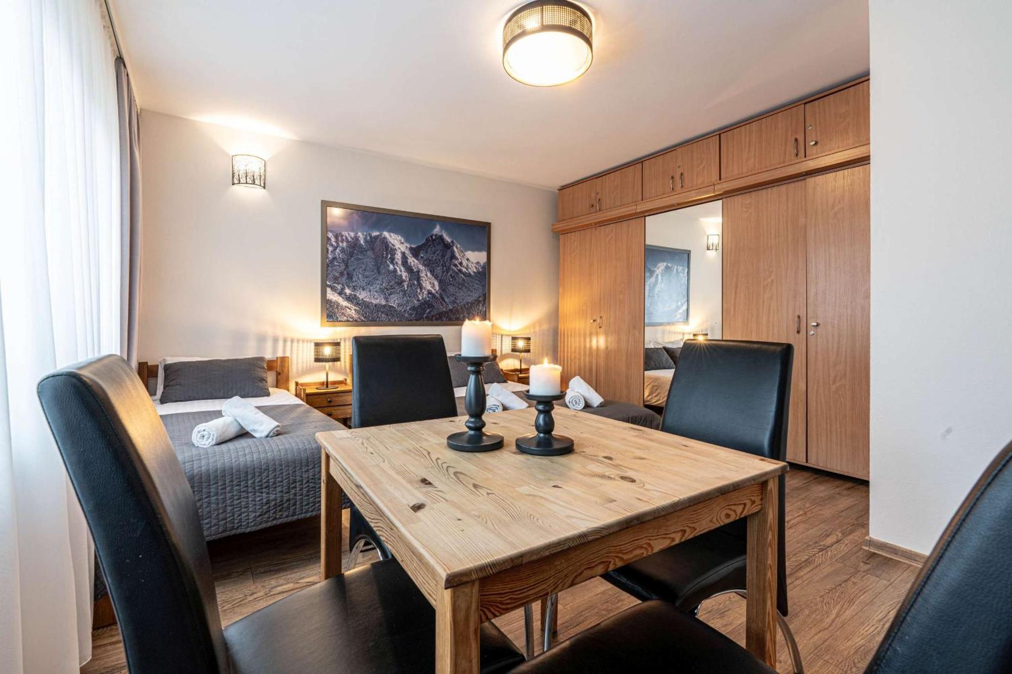 Liberta Inn - Pokoje Goscinne Zakopane Oda fotoğraf
